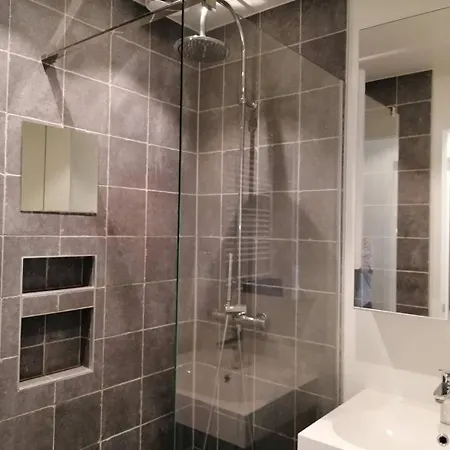 Leon-rens, Op 1 Minuut Het *